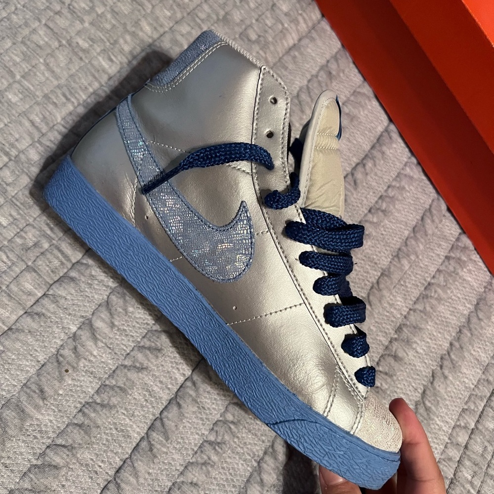 Nike Womens Blazer High Special Edition Pisces - Picture 8 of 9